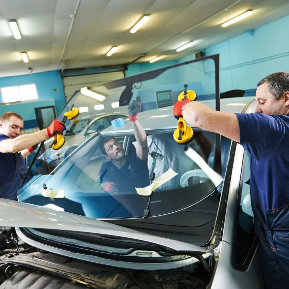 Professional windshield replacement service in Calgary